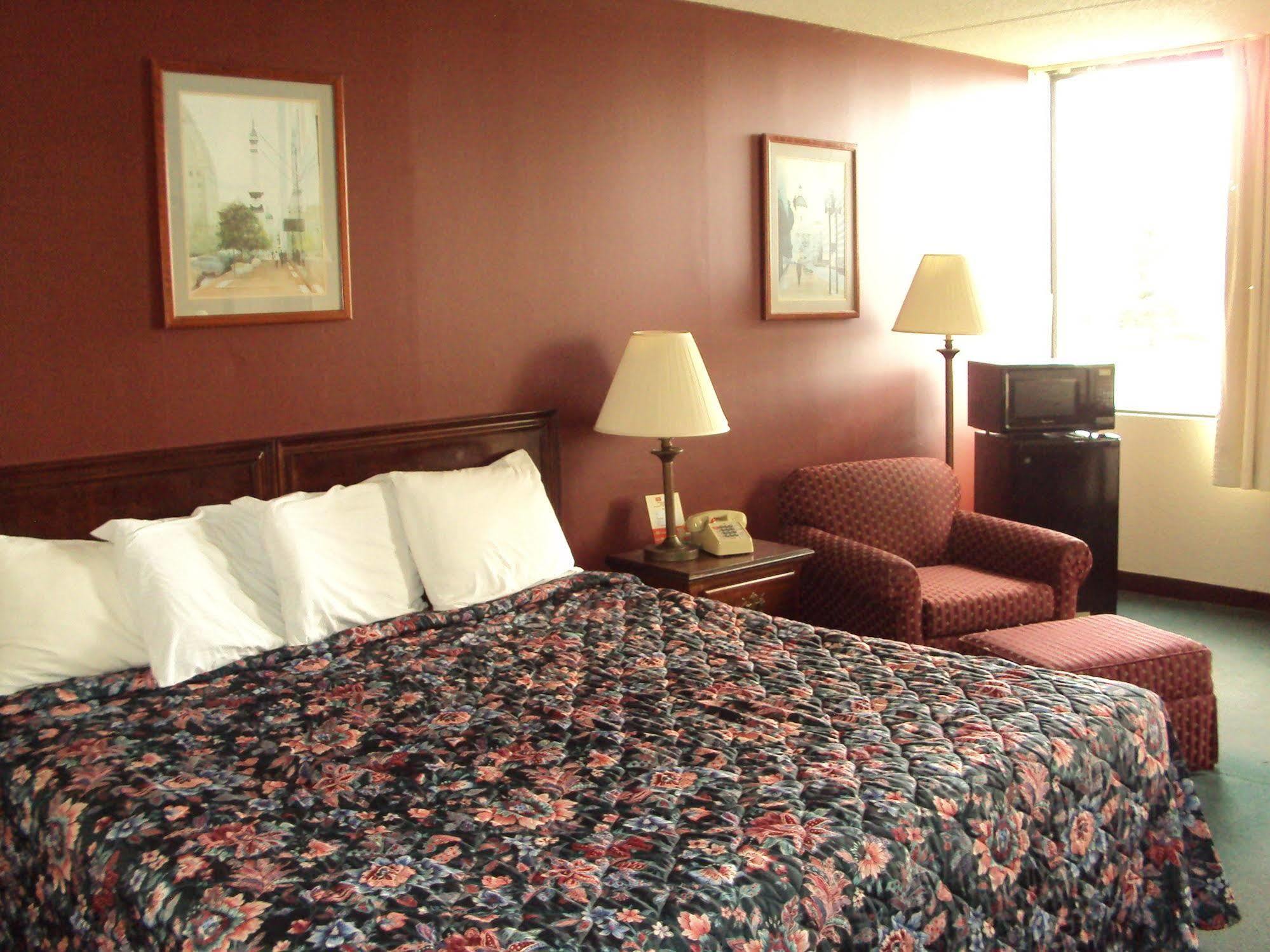 Red Carpet Inn Fanta Suites Hotel Greenwood Luaran gambar
